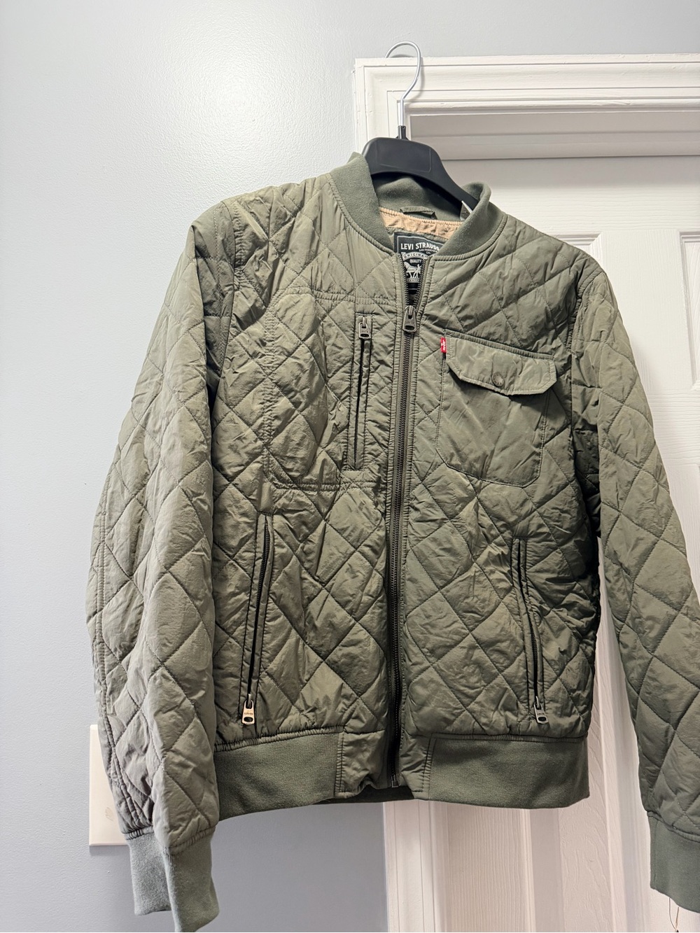 Levi's diamond Quilted Bomber Olive green jacket with zipper